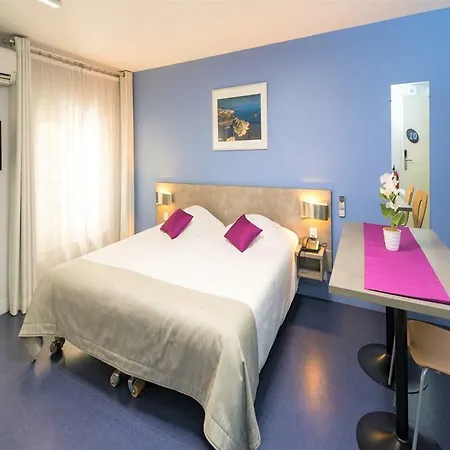 La Canebiere Appart hôtel 2*